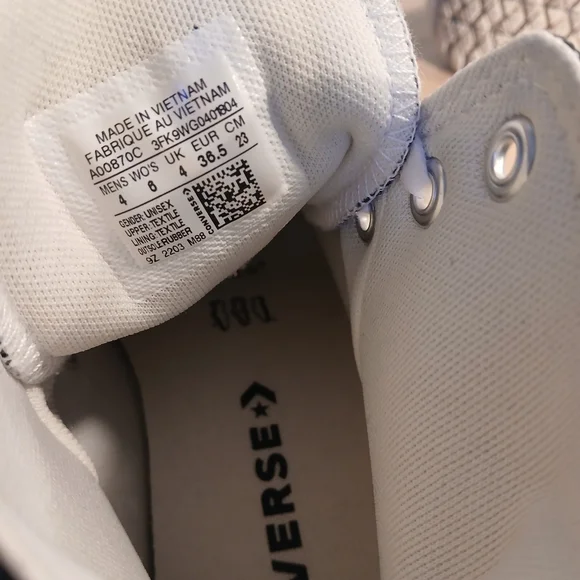 Converse Women’s Chuck Taylor All Star Lugged 2.0 High-Top Sneakers Size M4 / W6 - Picture 10 of 11